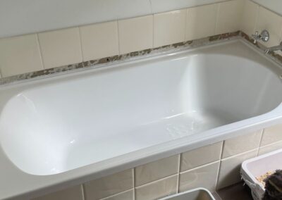 Bath replacement Aveley